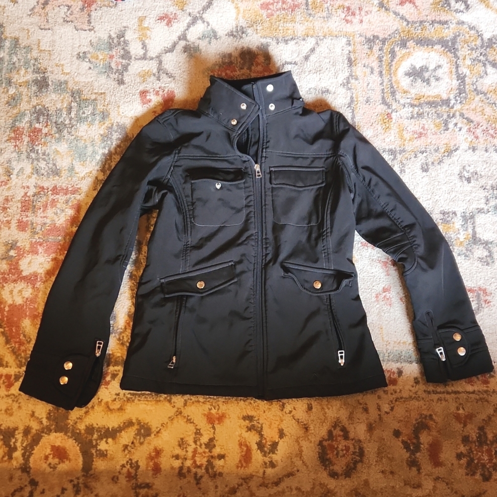 VERTICAL'9 - Insulated black jacket, High collar, good pockets- girls size M